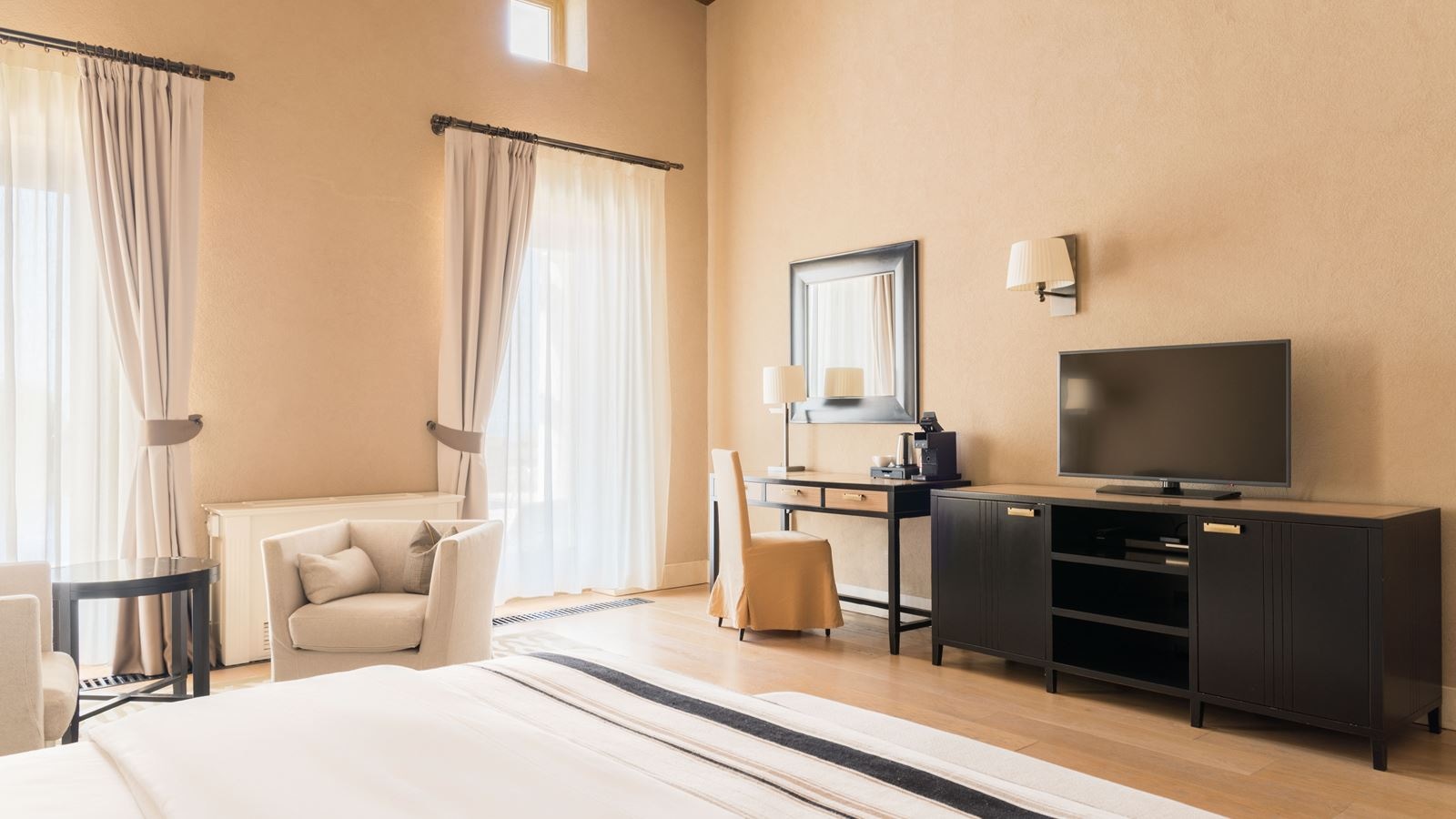 rooms-deluxe-villas-yanochka-nadia-corals