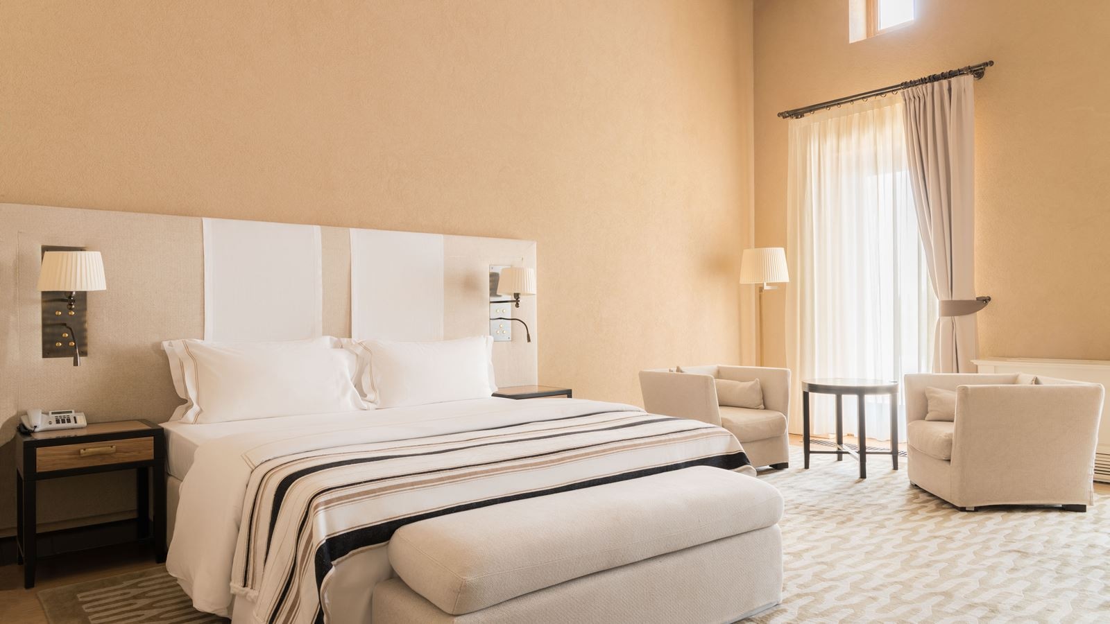 rooms-deluxe-villas-yanochka-nadia-corals