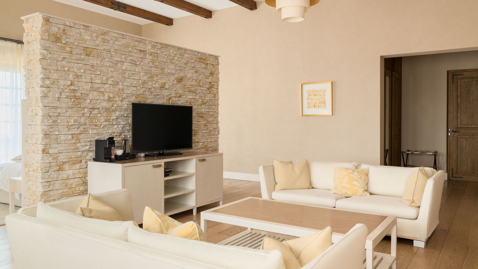 rooms-deluxe-superior-villa-yanochka