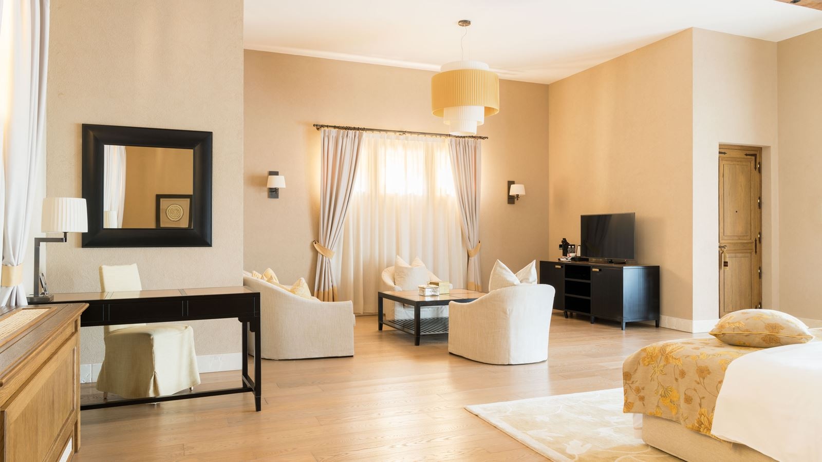 rooms-junior-suite-villas-yanochka-nadia-corals