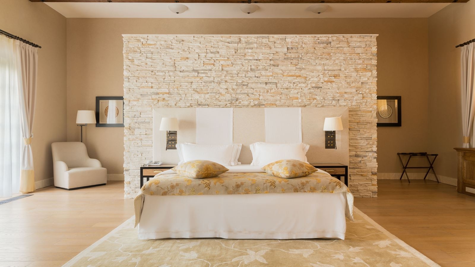 rooms-junior-suite-villas-yanochka-nadia-corals