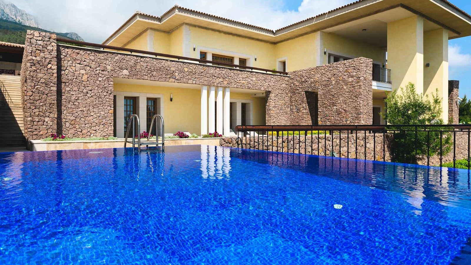 general-annex-building