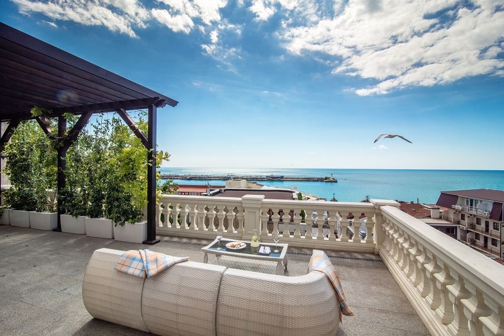 rooms-apartment-penthouse