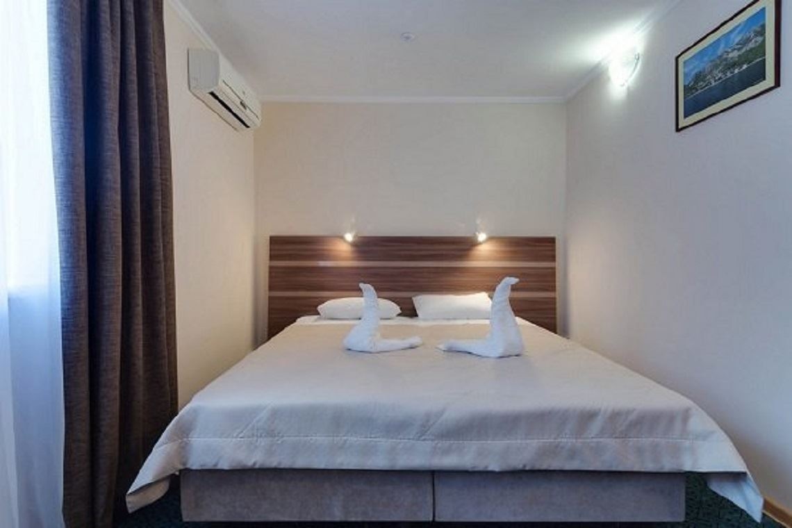 rooms-room-standard-economy