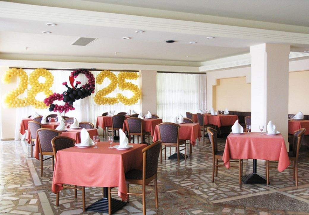 restaurants-restaurant