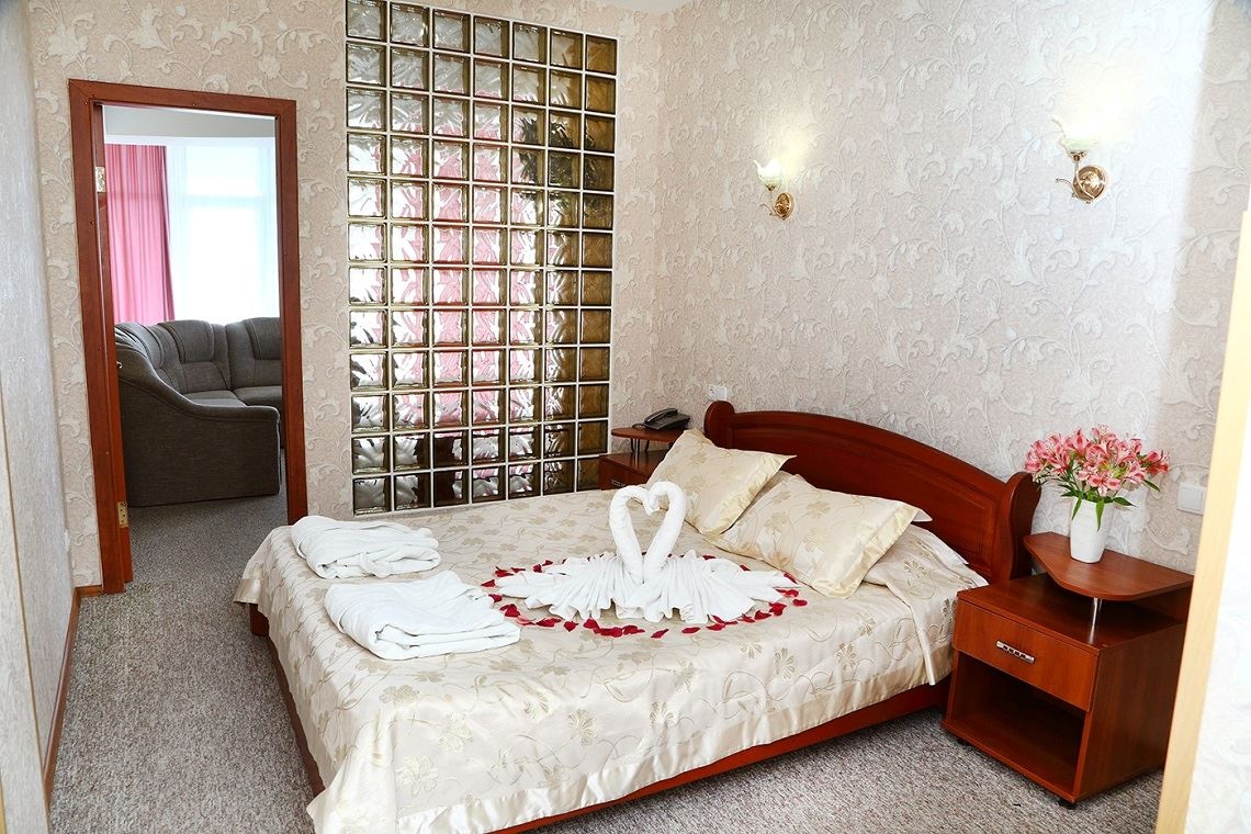 rooms-suite-2-bedrooms