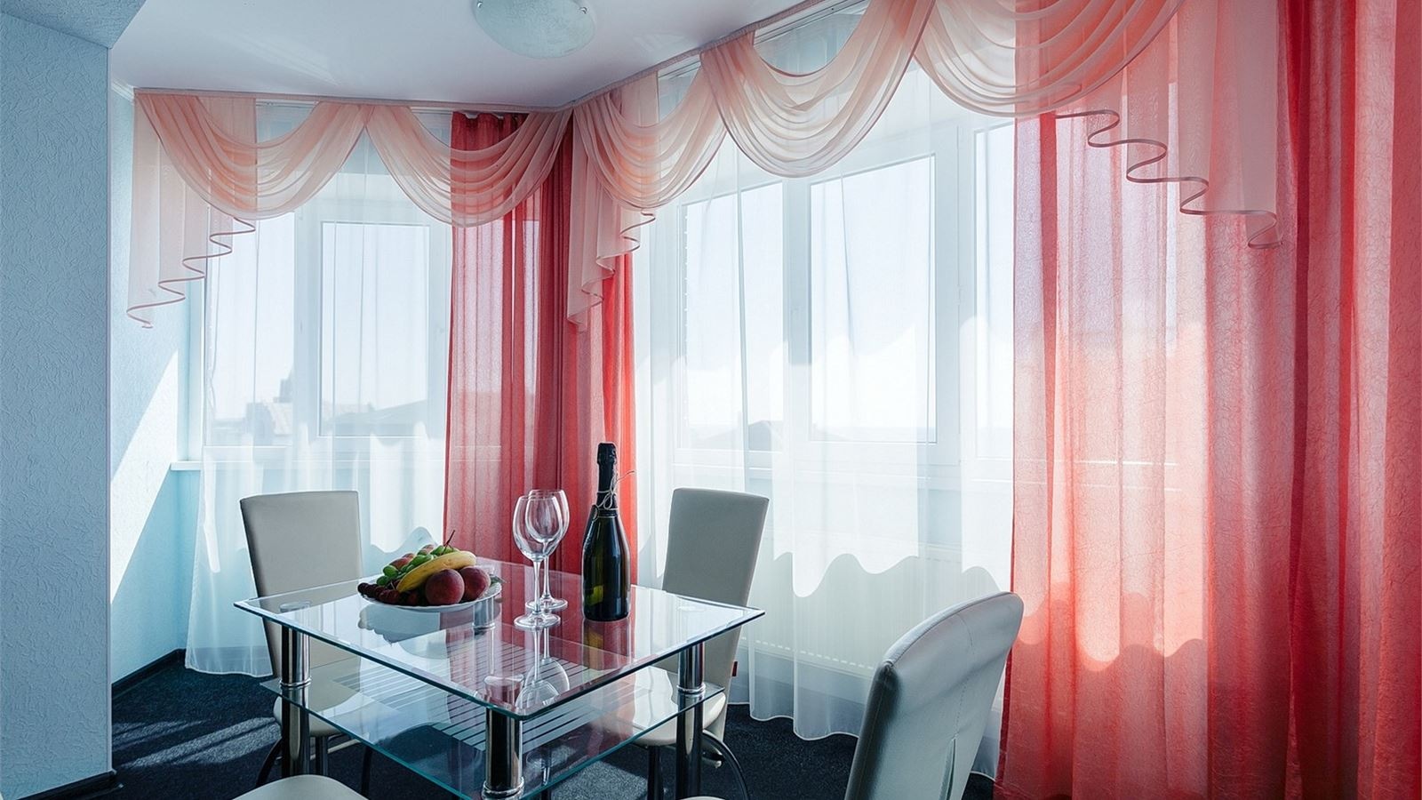 rooms-2-комнатный-делюкс-с-балконом