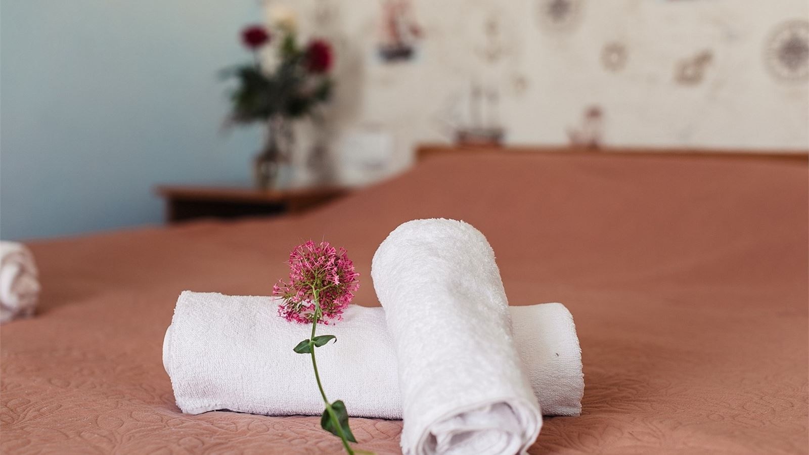 rooms-2-комнатный-делюкс-с-балконом