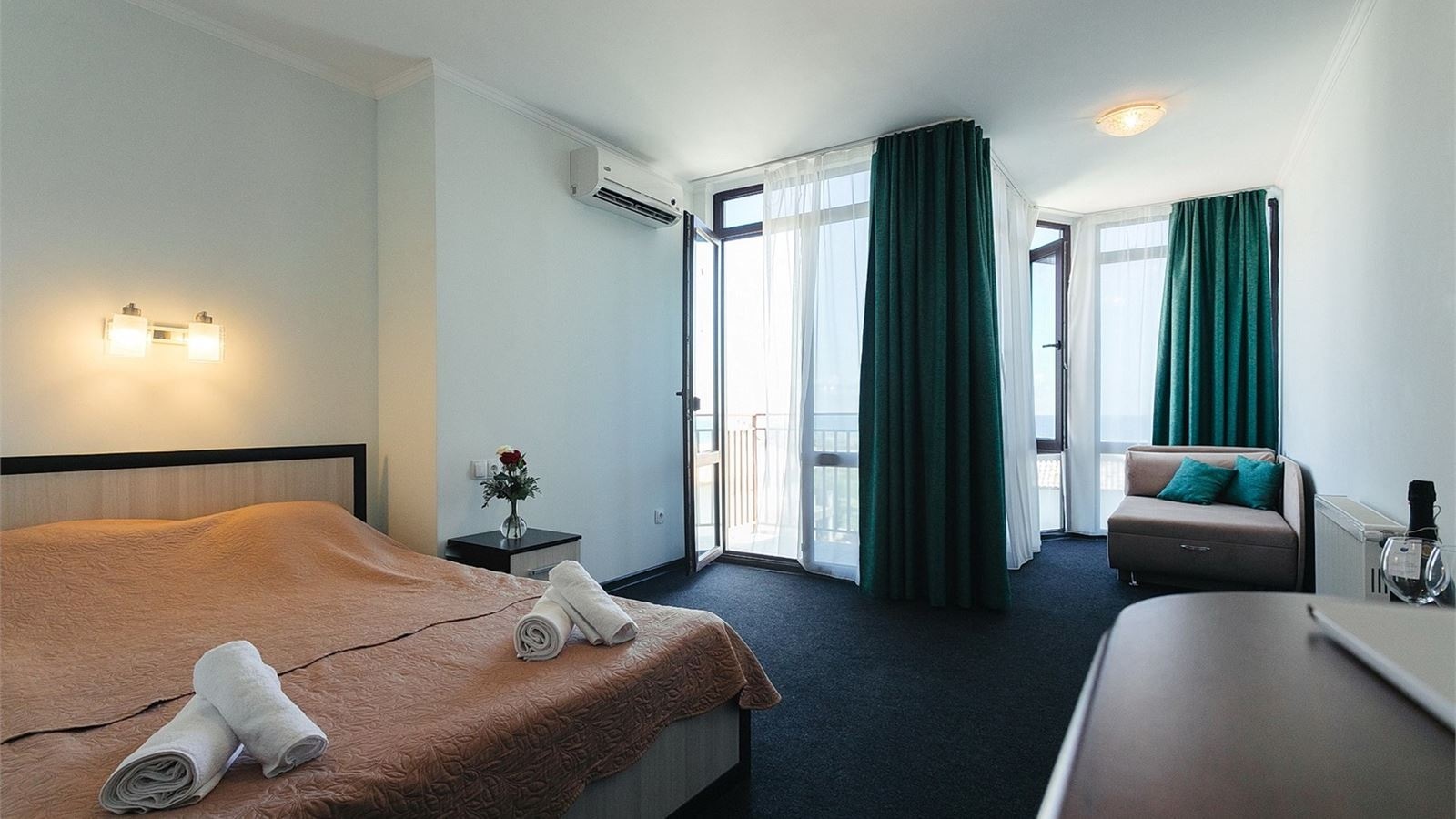 rooms-комфорт-с-балконом-семейный