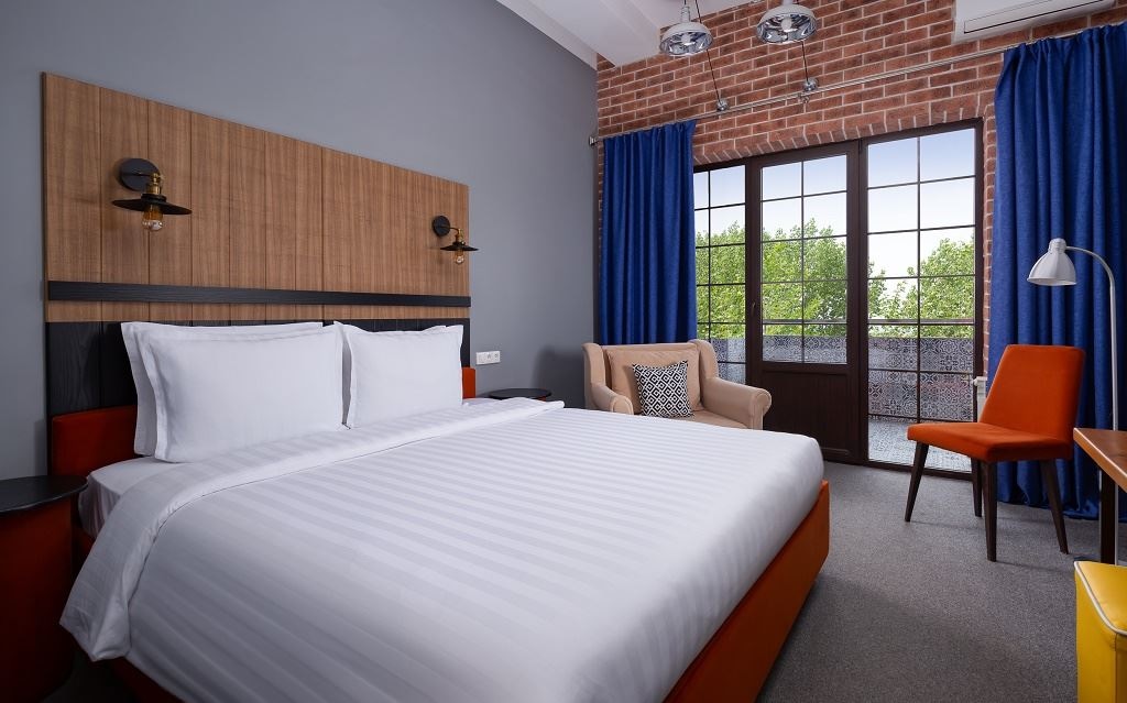 rooms-супериор-с-боковым-видом-на-море