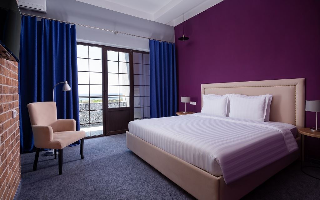 rooms-джуниор-сьют-с-видом-на-море-2-балкона