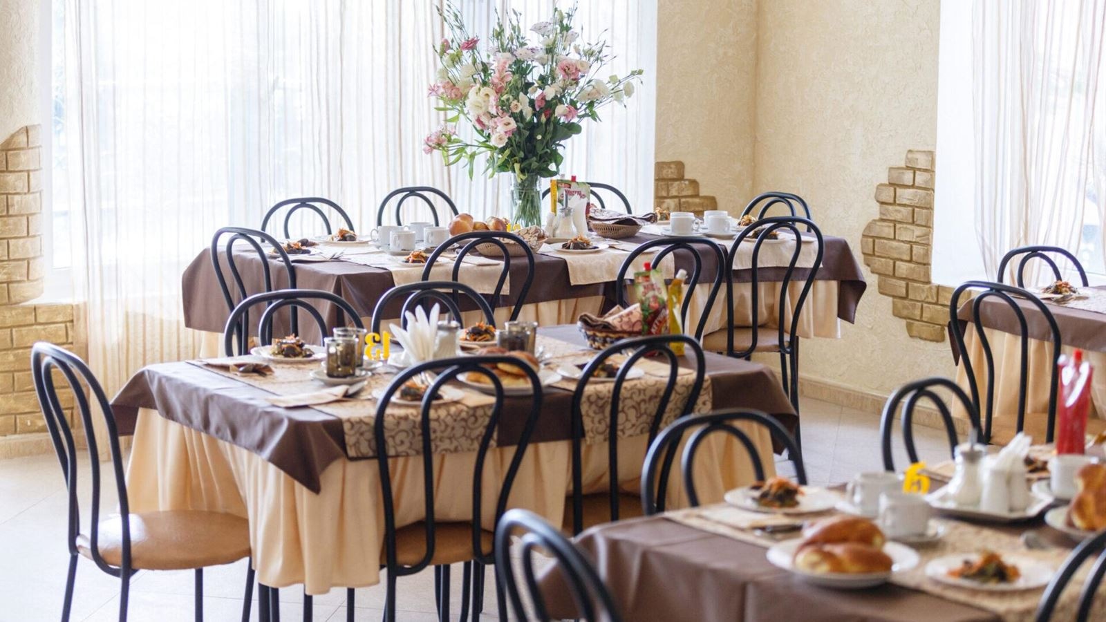 restaurants-столовая-ресторанного-типа