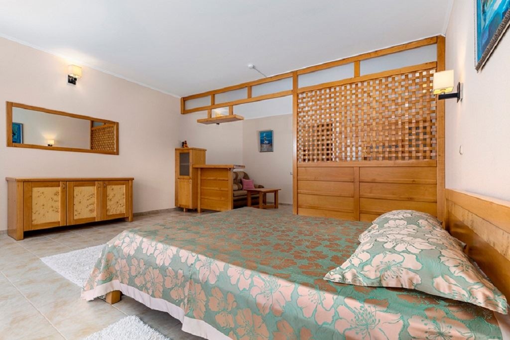 rooms-studia-morskoi