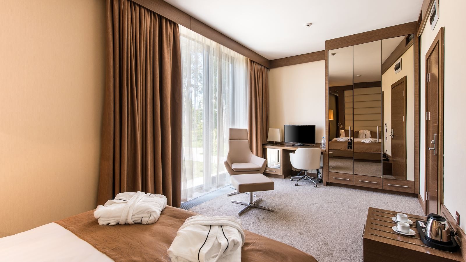 rooms-superior-garden-view