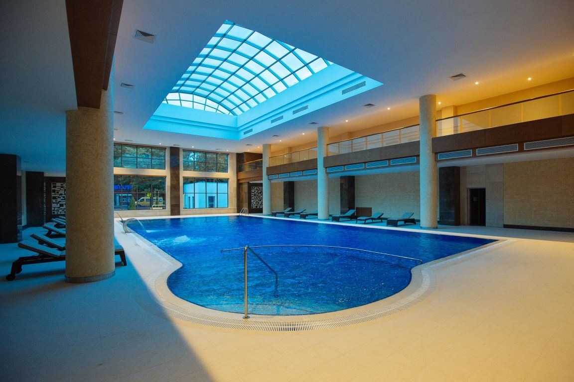 pools-indoor-pool