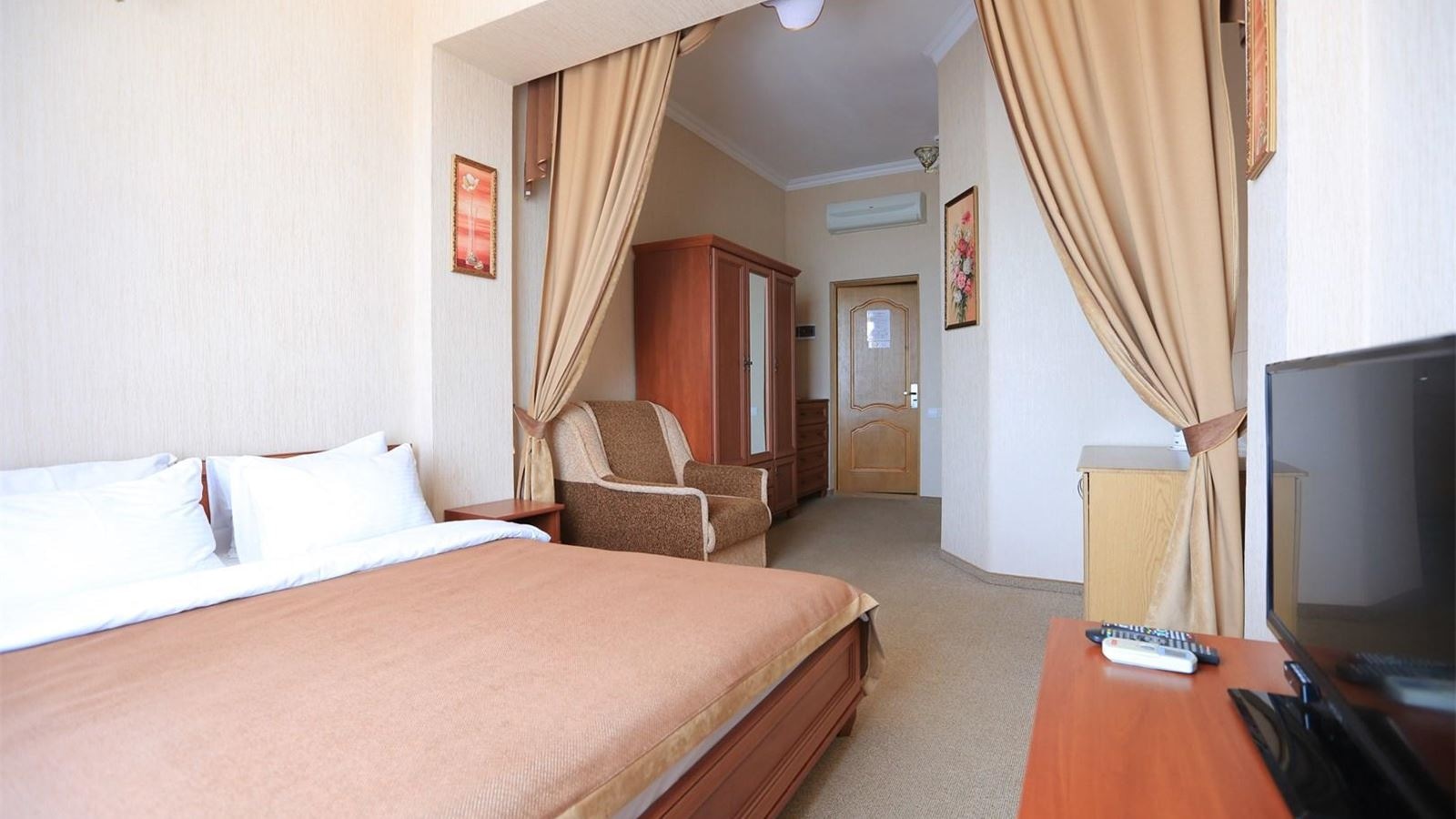 rooms-suite-junior-ocean-view