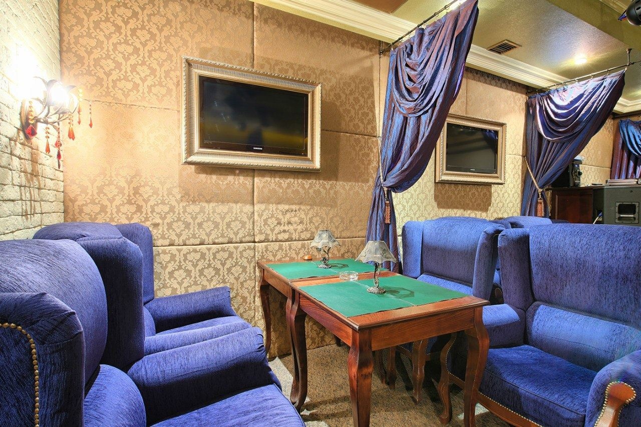 restaurants-karaokebar-opera