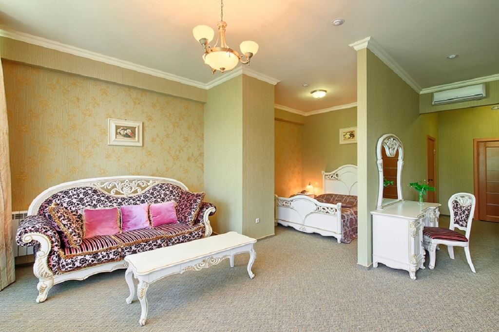 rooms-suite-junior-1-bedroom