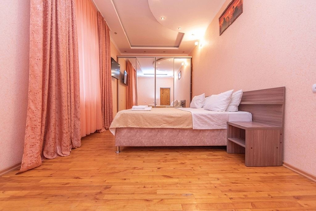 rooms-apartments-with-kitchen