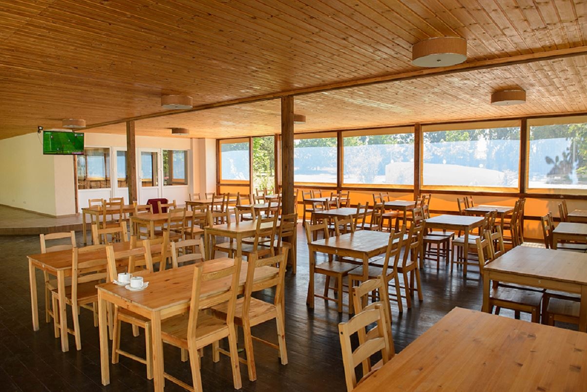 restaurants-obedennyi-zal