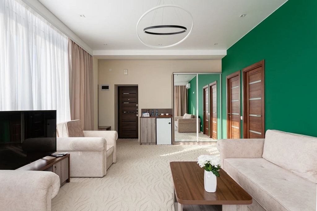 rooms-люкс-с-балконом