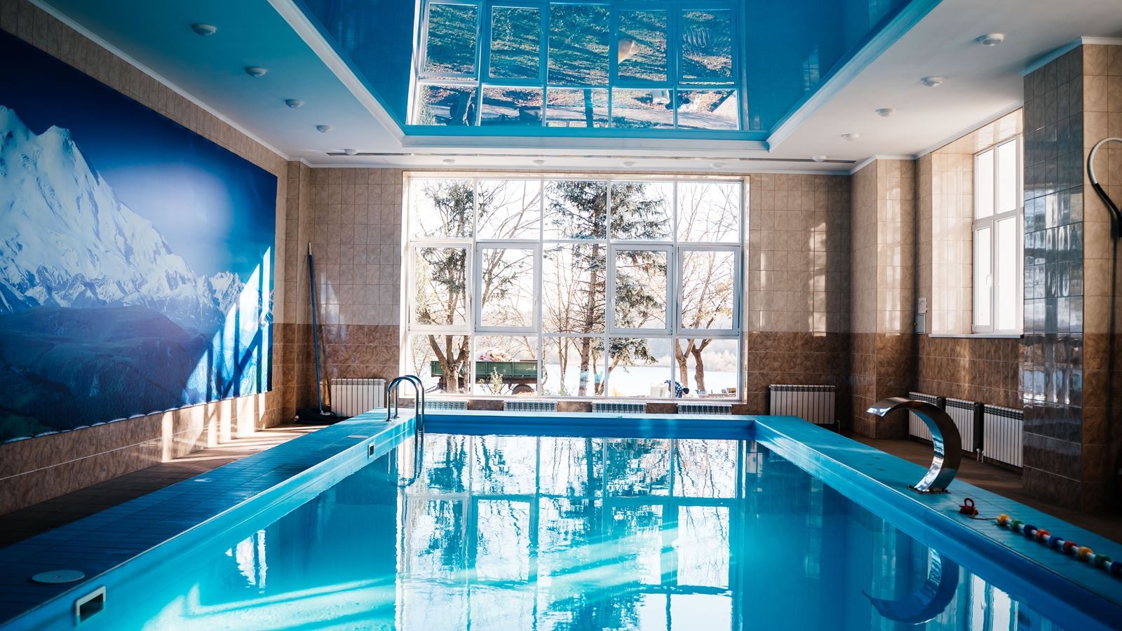 pools-indoor-pool