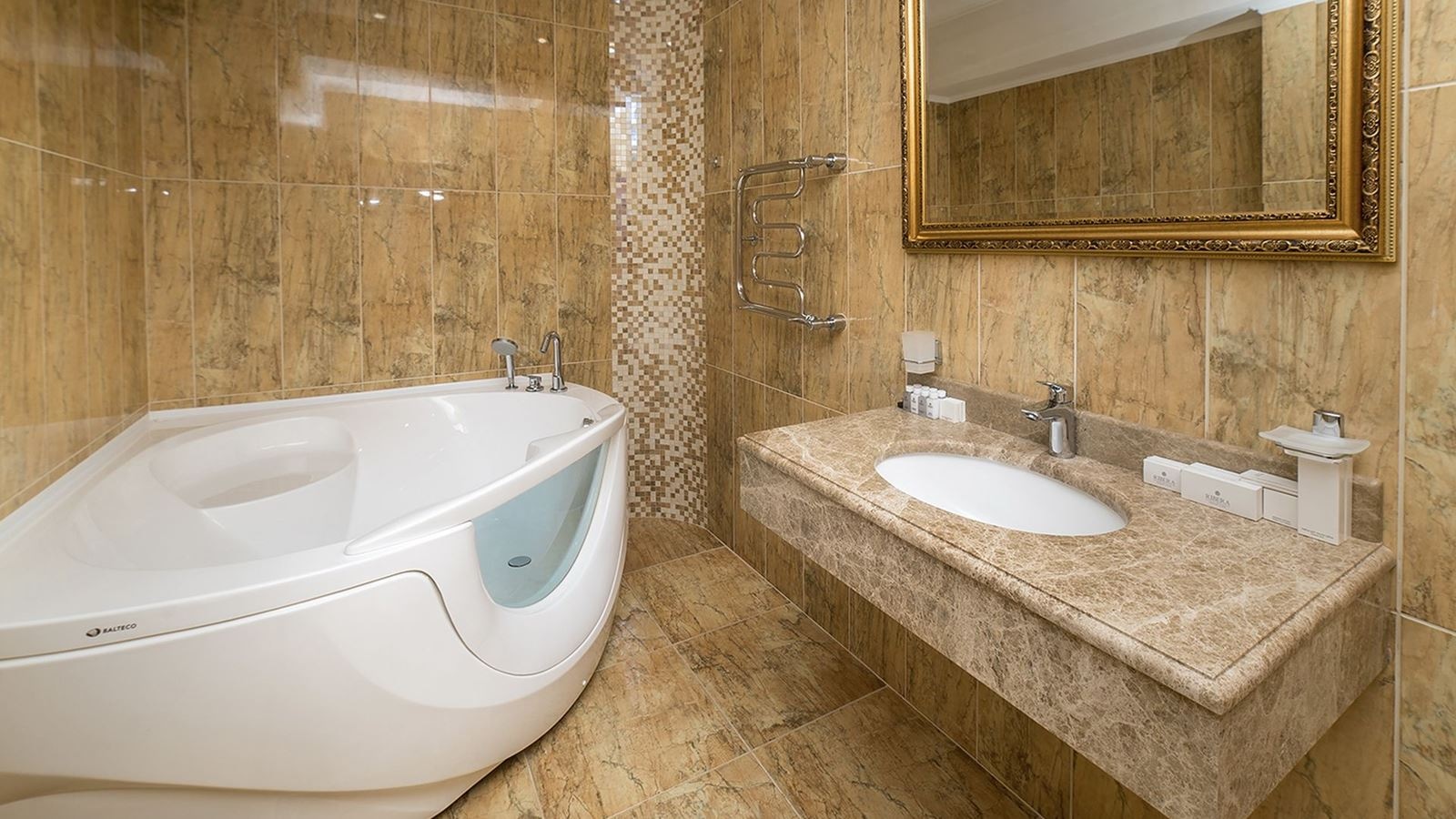 rooms-3room-grand-suite