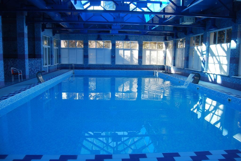 pools-indoor-pool