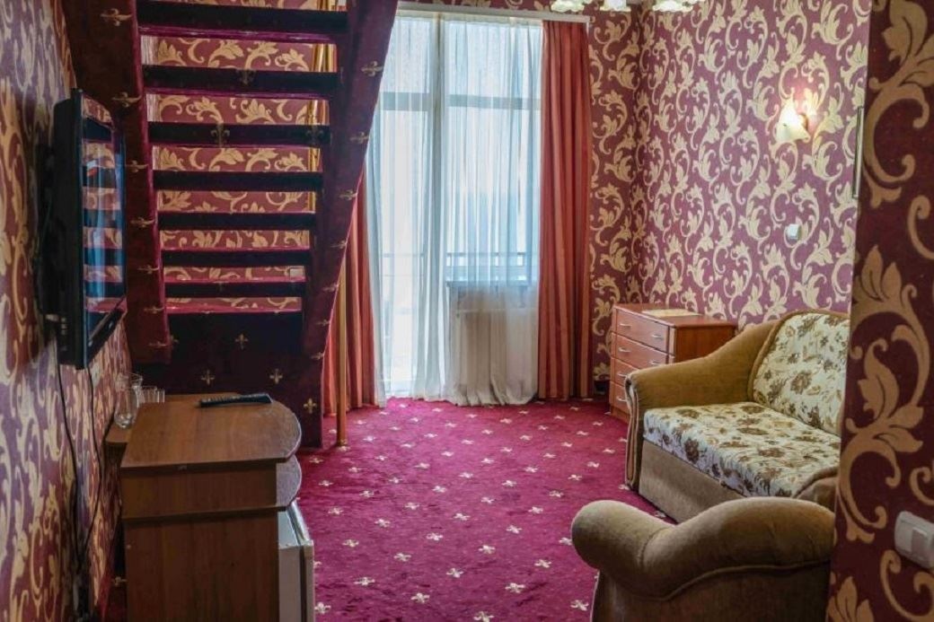 rooms-apartment-family-triple