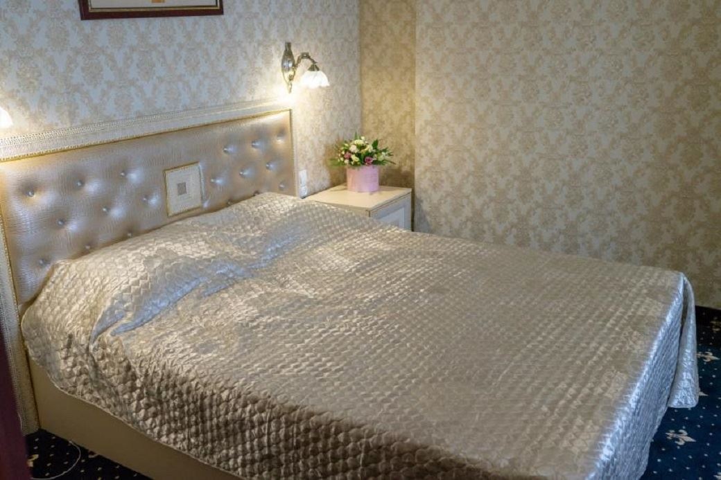 rooms-apartment-family-triple