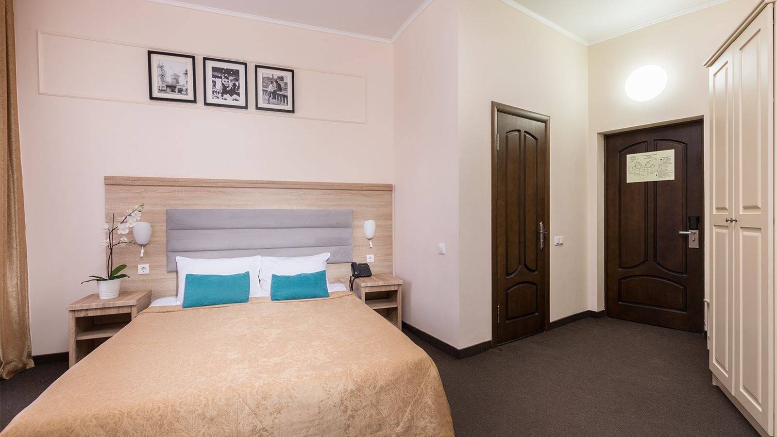 rooms-superior-with-balcon