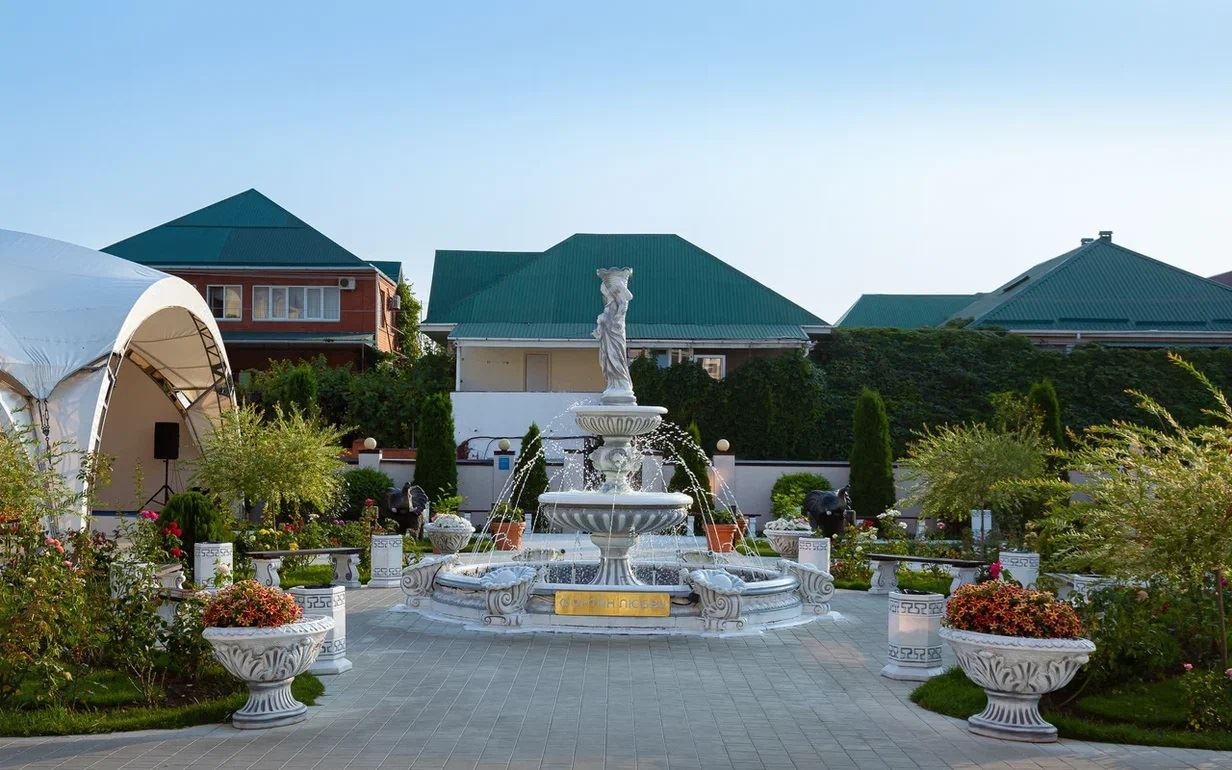 general-main-building