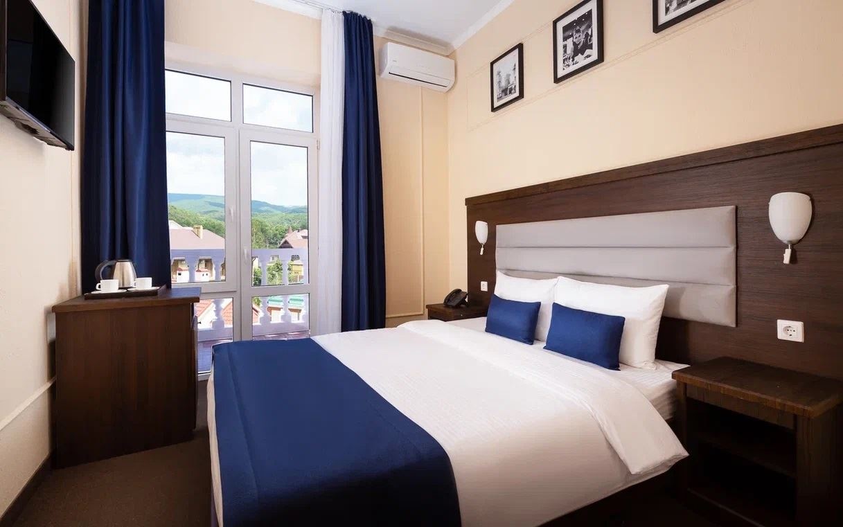 rooms-junior-suite-with-balcony