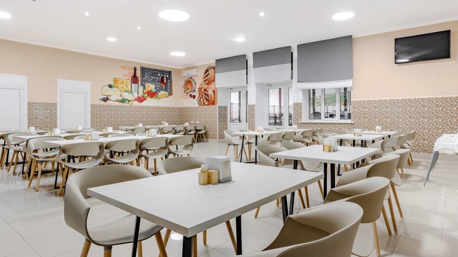 restaurants-osnovnoii-restoran