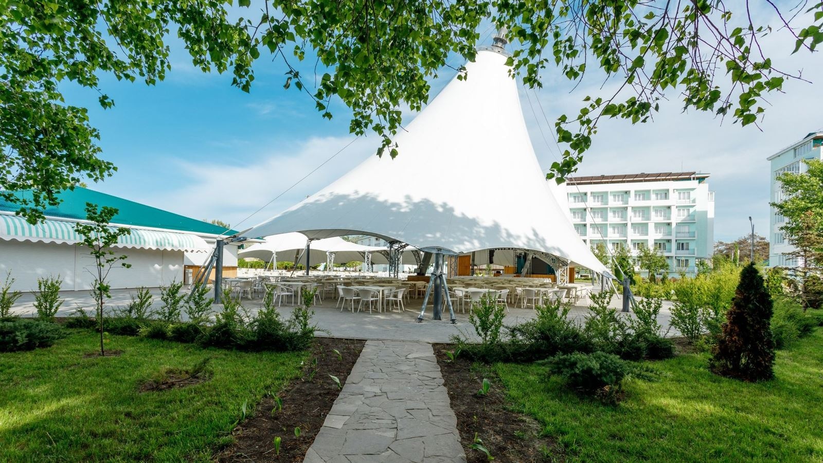 restaurants-obedenniy-zal