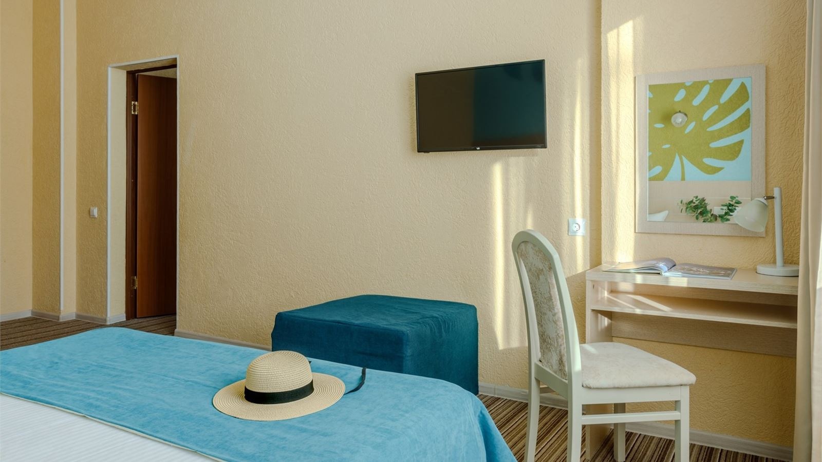 rooms-2-mestniy-2-komnat-luxe