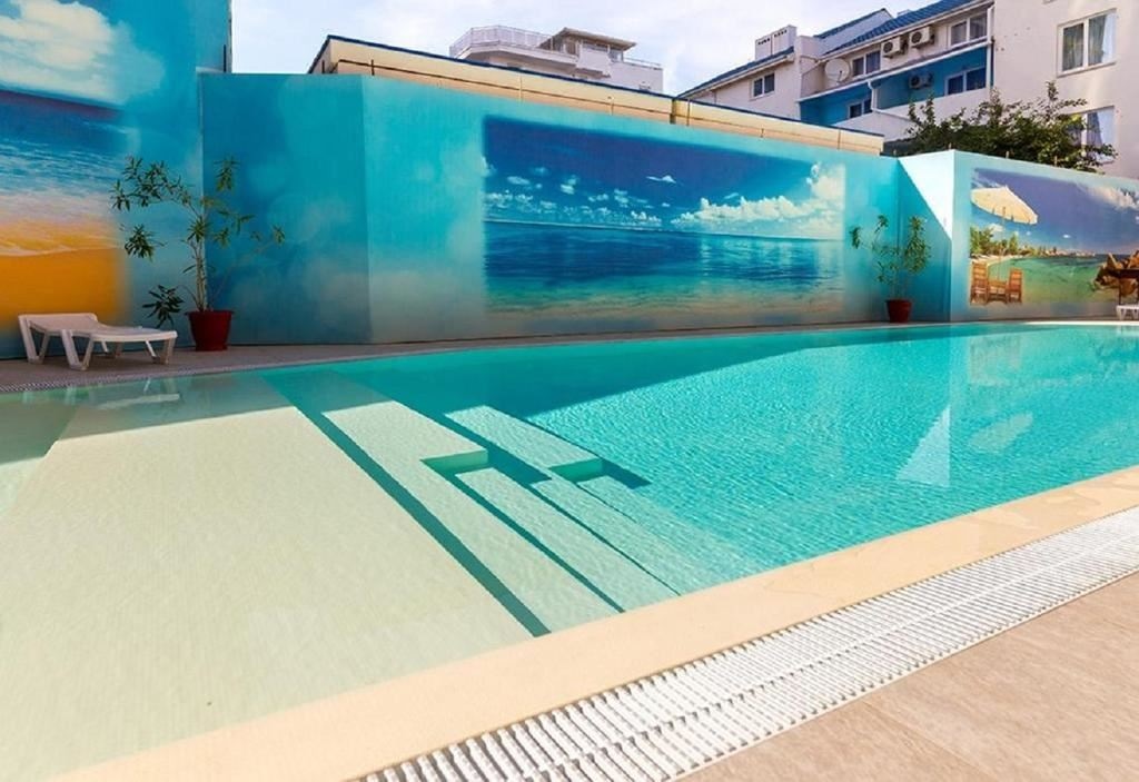 pools-outdoor-pool