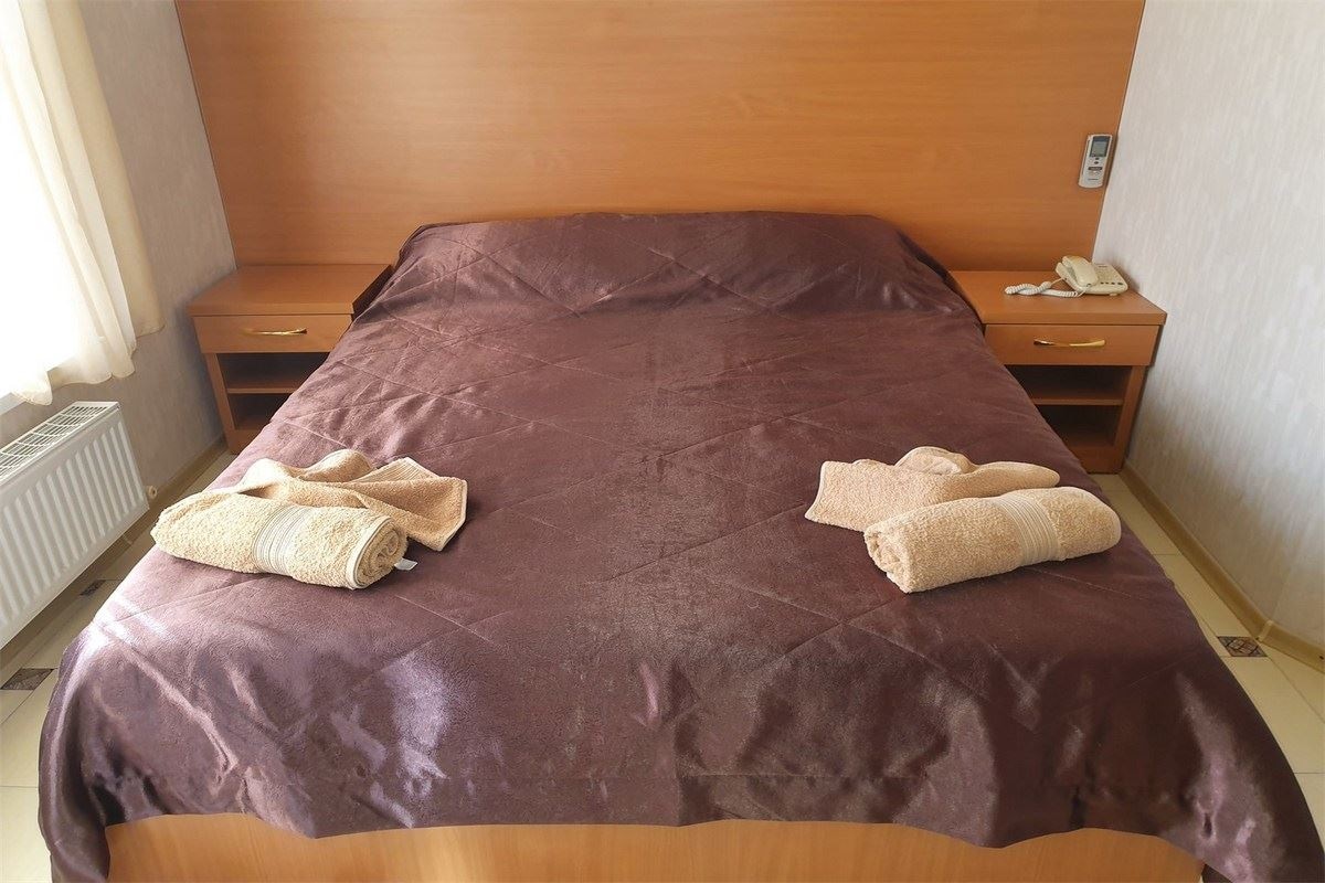 rooms-standard-double-room-without-balcony-economy