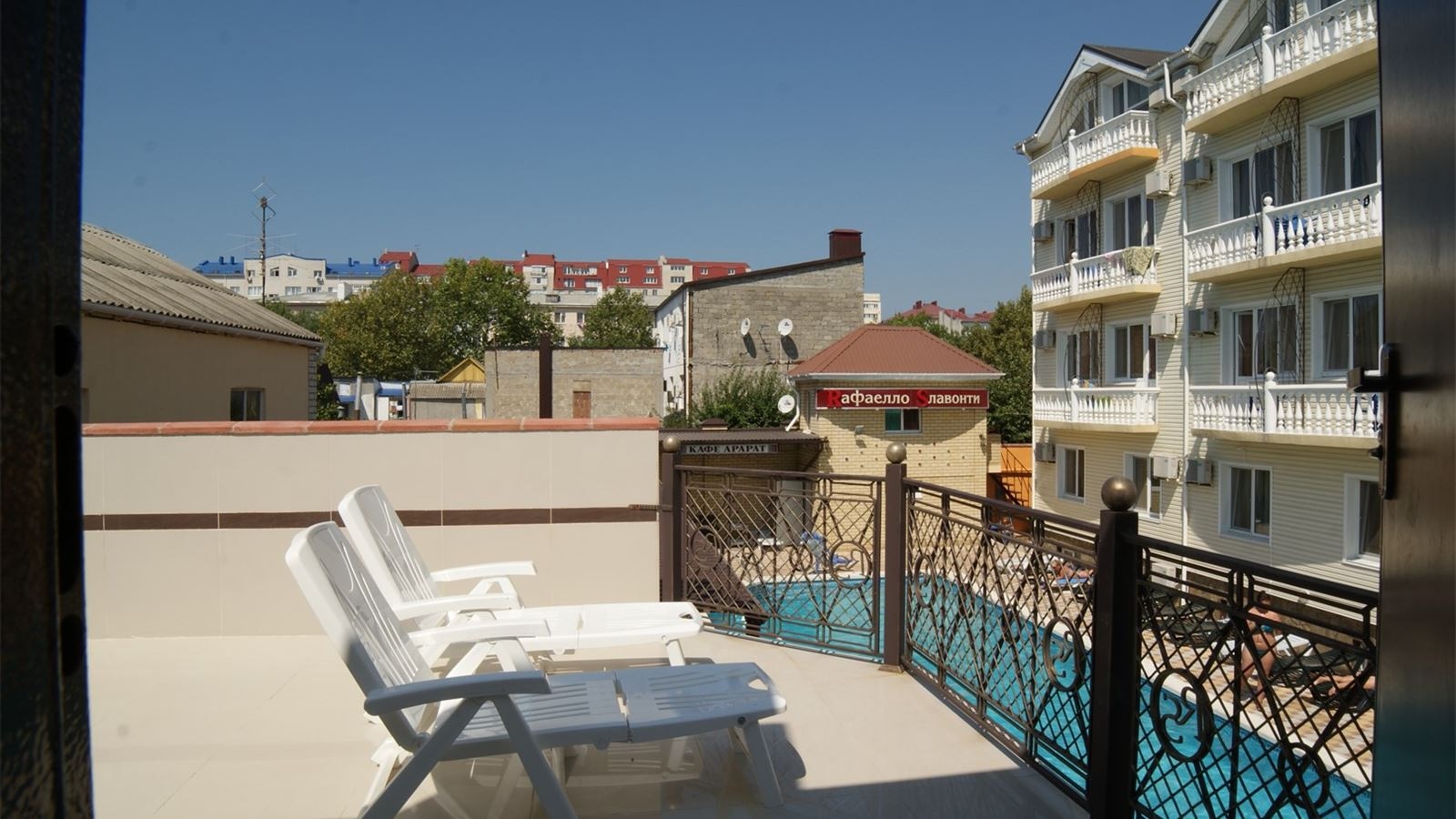 rooms-vip-twostorey-cottage-with-sauna-and-terrace