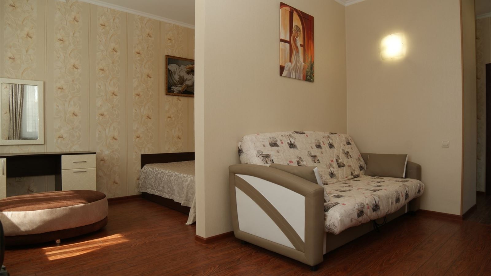 rooms-vip-twostorey-cottage-with-kitchen