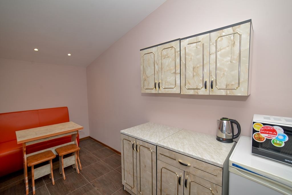 rooms-suite-junior-2-rooms-with-kitchenette