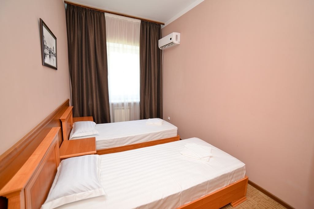 rooms-suite-junior-2-rooms-with-kitchenette