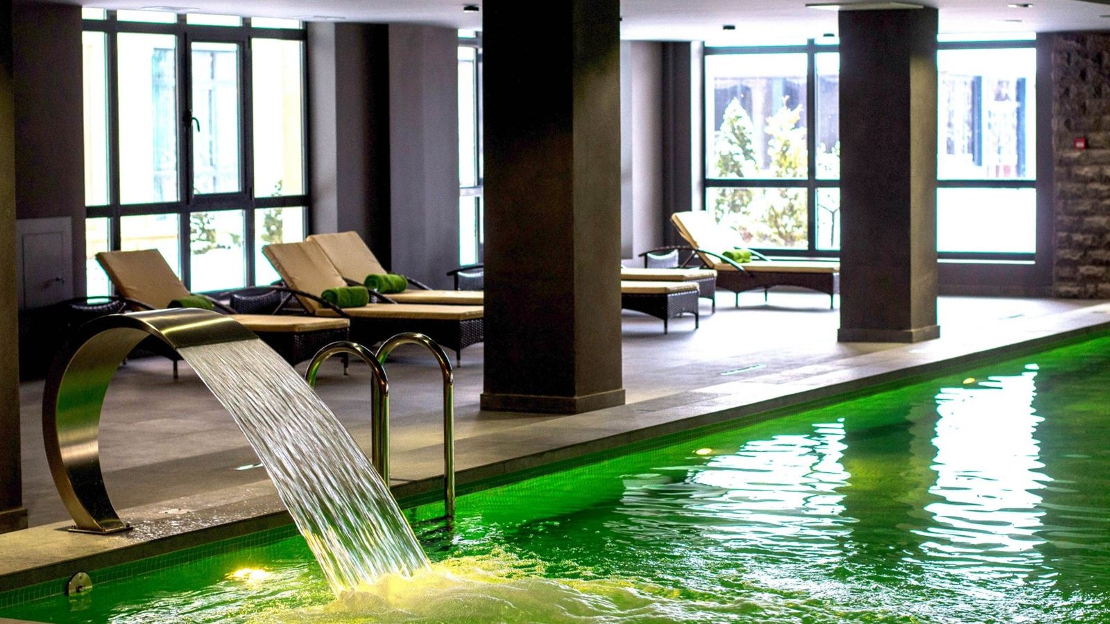 pools-indoor-pool