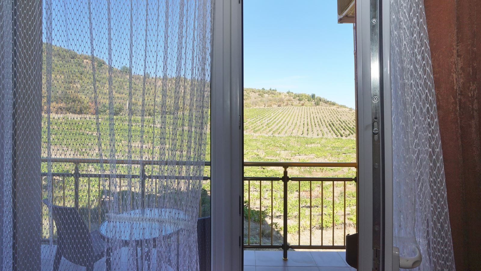 rooms-apartment-2-bedrooms