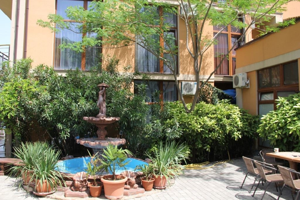 general-main-building