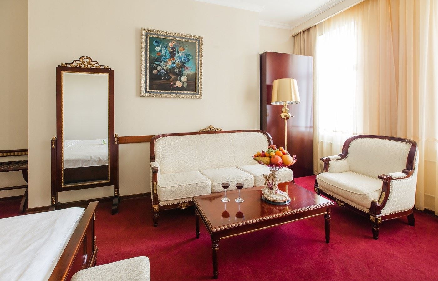 rooms-делюкс-с-кроватью-размера-king-size