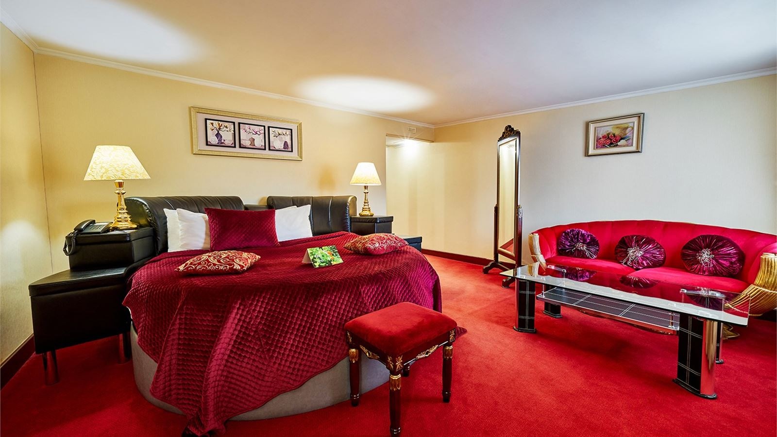 rooms-делюкс-с-кроватью-размера-king-size