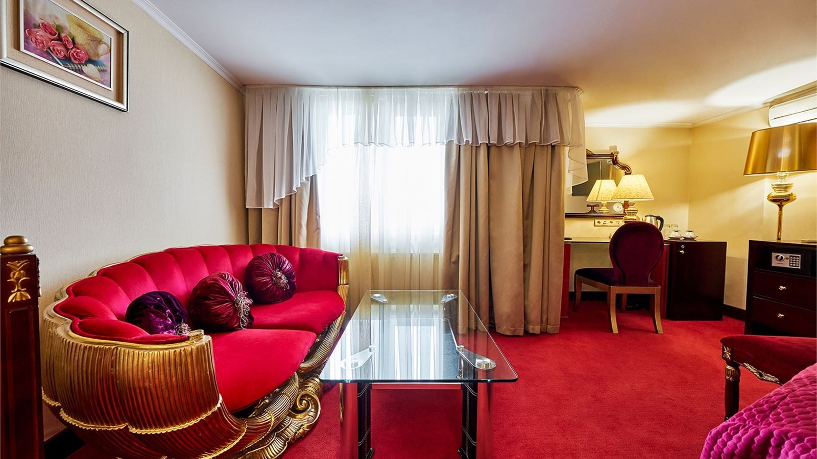 rooms-делюкс-с-кроватью-размера-king-size