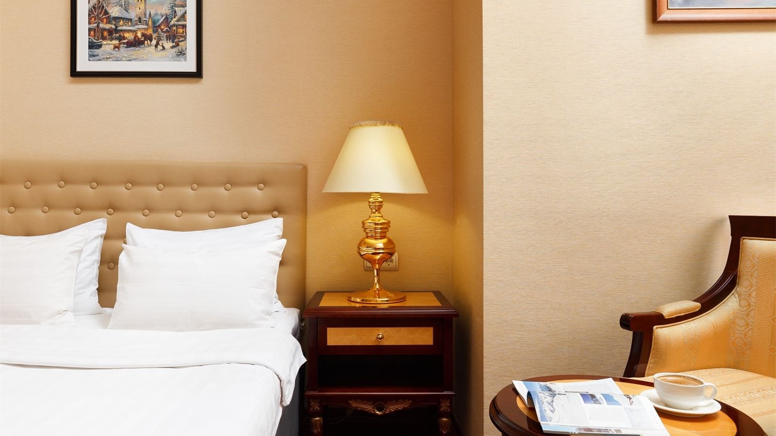 rooms-супериор-с-одной-двуспальной-кроватью