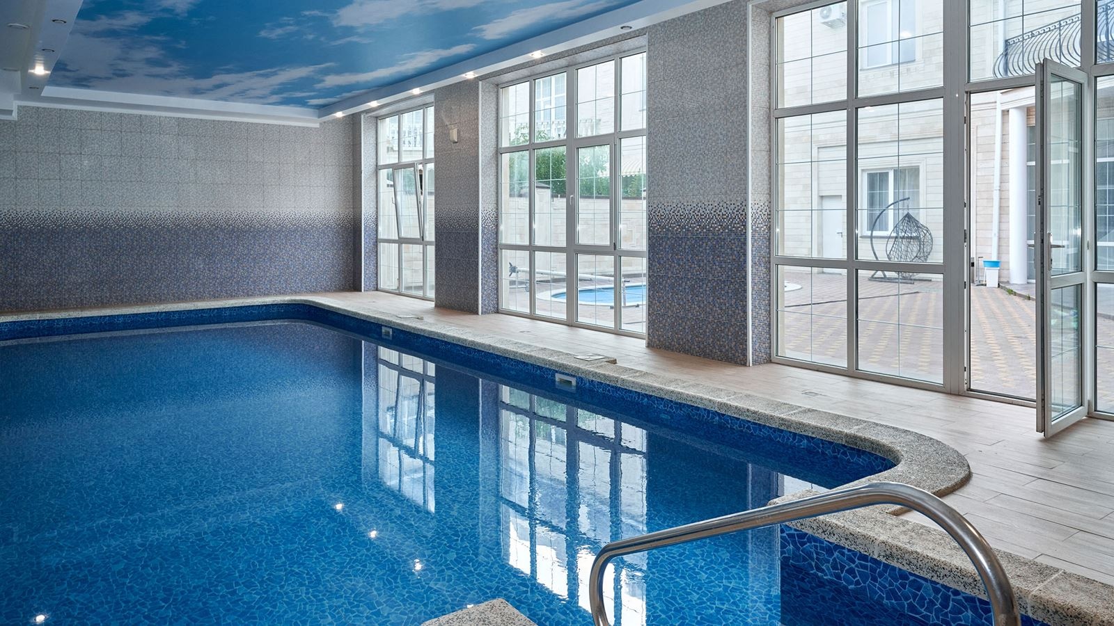 pools-indoor-pool